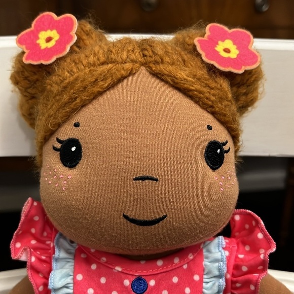 Matilda Jane stuffed Olivia Doll in green garden dress and leggings - Picture 3 of 7